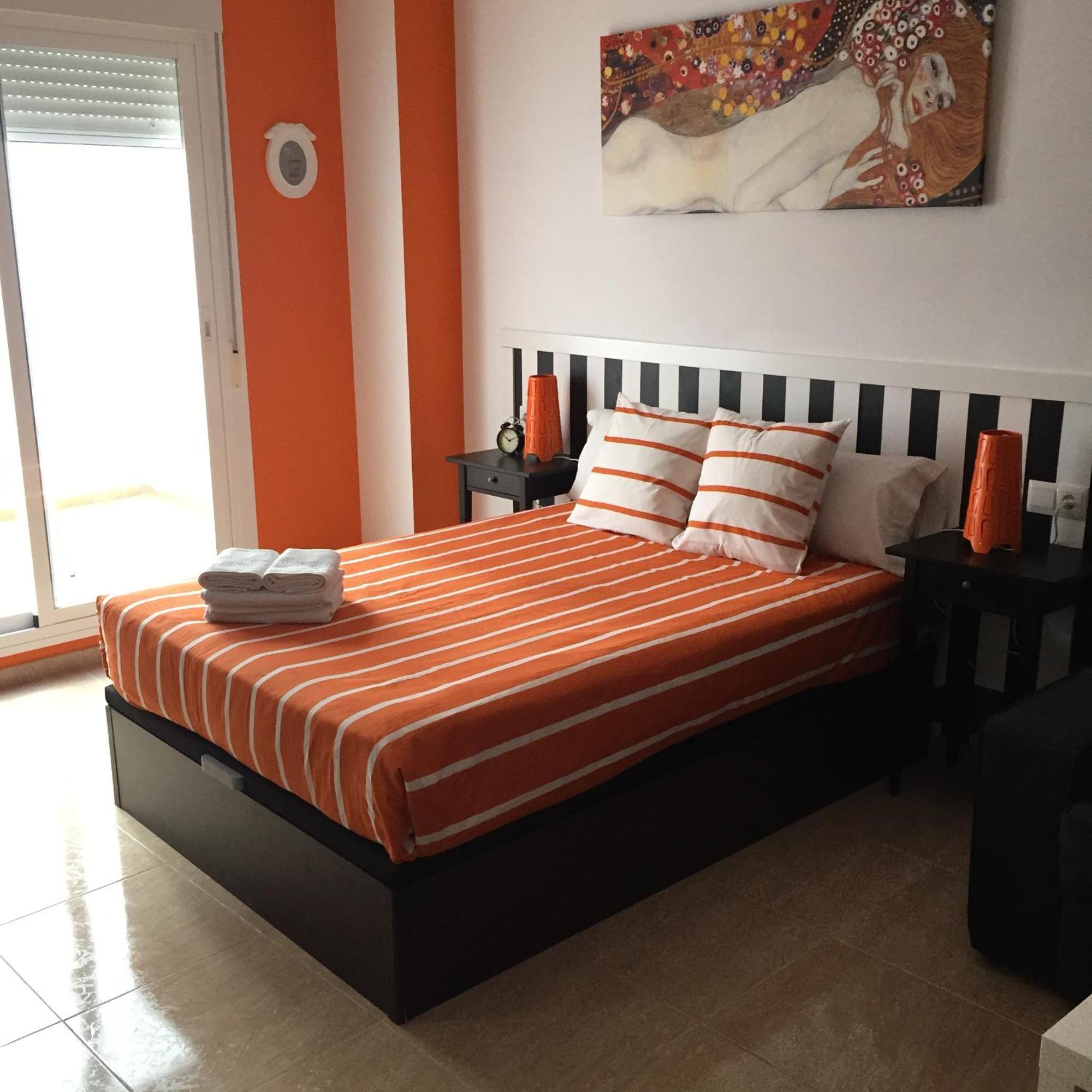 Apartamentos Gold Малага Экстерьер фото