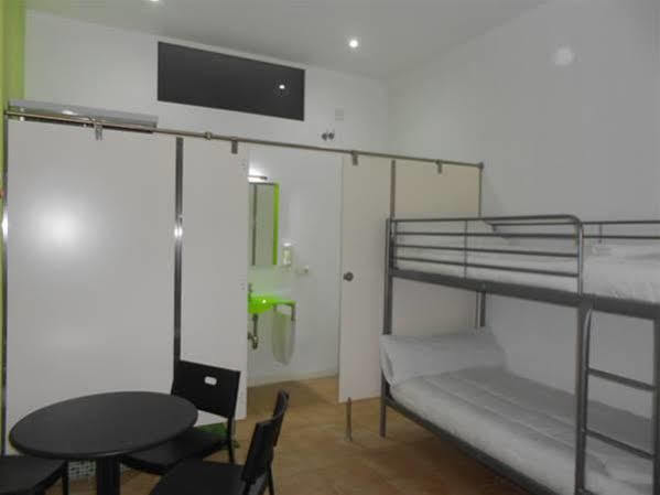 Apartamentos Gold Малага Экстерьер фото